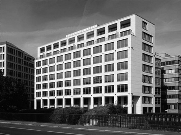 KLEINE KURSTRASSE, BERLIN OFFICE BUILDING